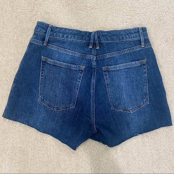 NWT GOOD AMERICAN Cutoff High Waist Denim Shorts Blue 8 - Picture 5 of 5
